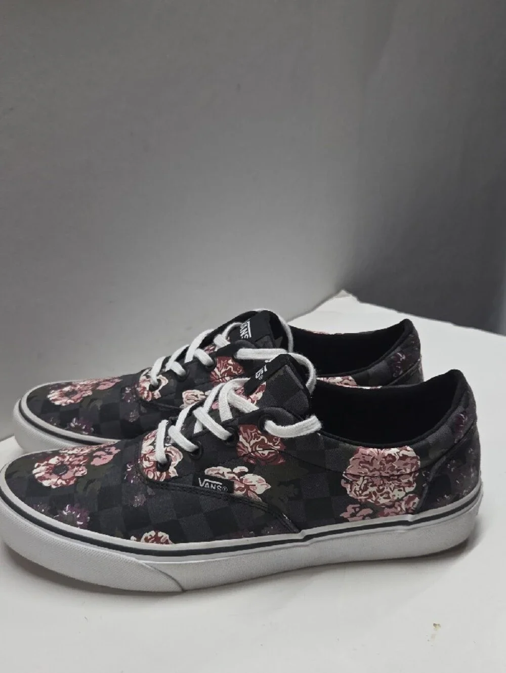 Vans Women's Black Checkerboard Low-Top Sneakers with Pink Floral Print